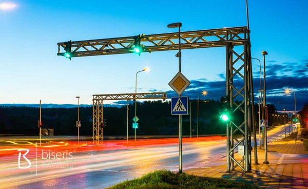 Installation of traffic lights at Molėtų plentas/Skersinė street junction